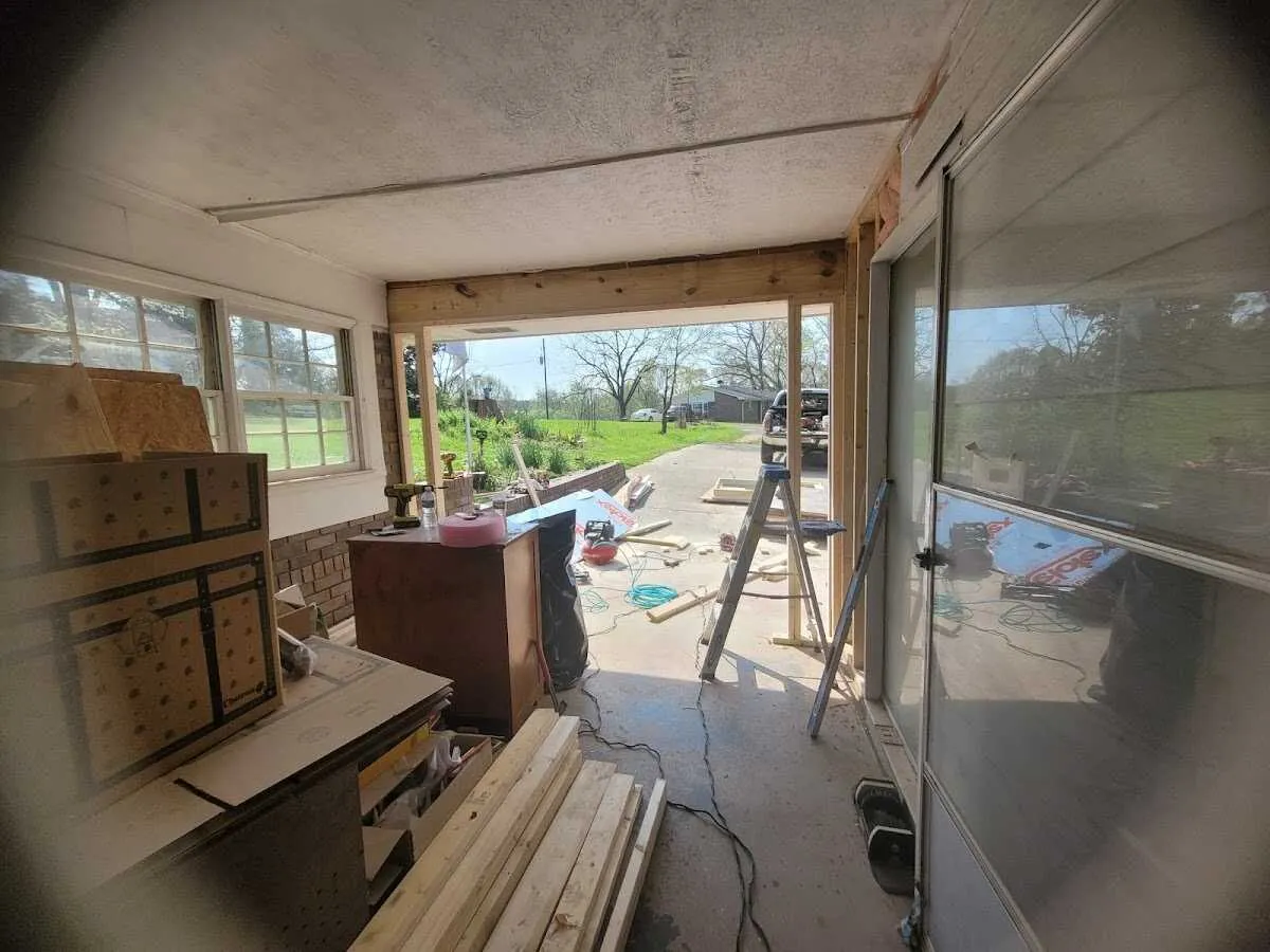 Air movers and dehumidifier for Drying & Dehumidification in Christiana